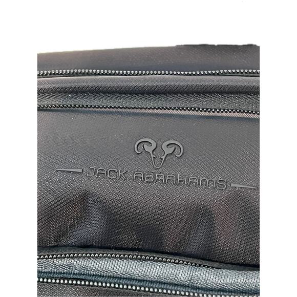 Jack Abrahams The Hudson 18-In Lightweight Travel Backpack - Picture 3 of 5